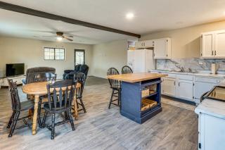 Dog-Friendly Cabin with Yard Near Auxvasse Creek! - 1