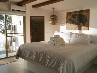 Mo's Beachfront Villa By S&p Villa Management - 3