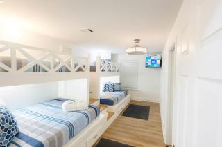 Stunning 4BD Jacuzzi - 4 Min To Beach Panama City - Panama City Beach - 9