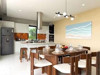 Villa La Lay by S&P Villa Management - 1