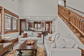 Cornerstone Cabin at Eagles Nest - 9