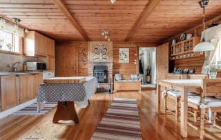 Ein großes Hausam Wald mit Bach für 8 Personen - 3