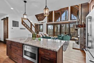 Llama Creek Cabin at Eagles Nest - 2