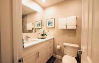 Oceanfront 2 Bedroom Condo with Beach Access - 8