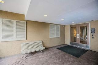 Modern Downtown 2 Bed 2 Bath Near Aquarium - 5