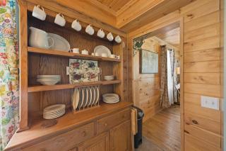 Broadstone Cottage - 1