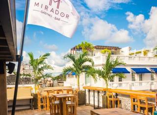 Historic Getaway with Breakfast - 2