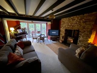 Old Miners Cottage - 4