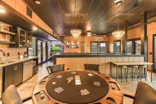 Sleeps 21 - Heated Pool - Hot Tub - Mountain Views - 6