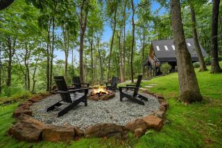 Ascent A-Frame at Calm Ridge Treehouses - 9