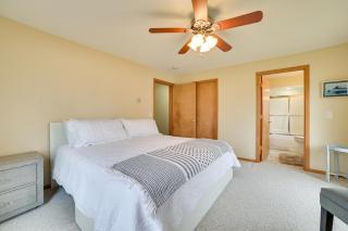 Waterfront Lake Huron Home - Private Beach! - 9