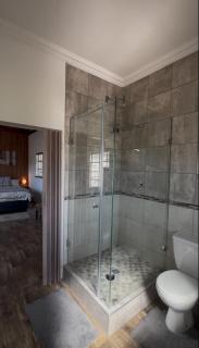 Madeley House Unit 4 near Oliver Tambo Airport - 1