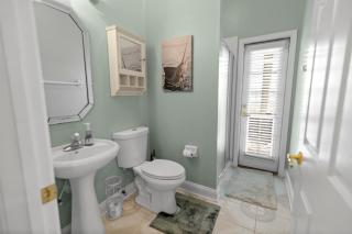 Riverfront Escape! Private Pier, 4 BR Home and Room to Entertain - 7