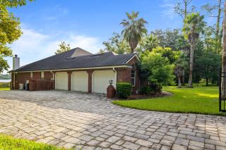 Riverfront Escape! Private Pier, 4 BR Home and Room to Entertain - 4