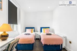 The Lanes Luxury Apartment - City Centre, 2 Bed 2 Bath with Lift, Sleeps 9, FREE PARKING - 5