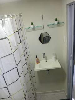 Suíte charmosa com vista pro mar - 9