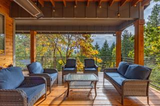 Evergreen Retreat A 30 Night Minimum home - 0