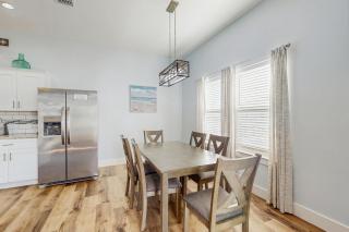 Breezy Cottage - Rockport - 2