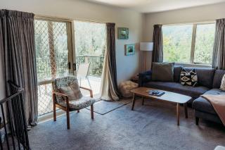 20 Acheron Heights - 7