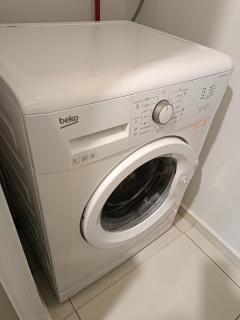 Robertson Cozy 3 Bedroom Family Suite with Netflix - 8