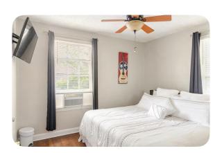 Cozy Duplex, 4 Beds, Near Downtown - 7