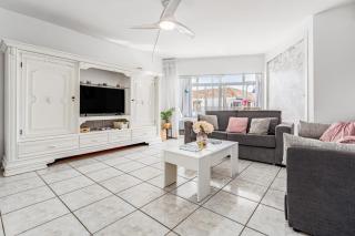 Butiplaya Frontline Beach - 8