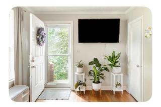 Cozy Duplex, 4 Beds, Near Downtown - 1