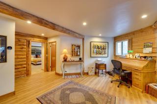 Life on Easy Street with Hot Tub 7 Mi to Dwtn! - 4