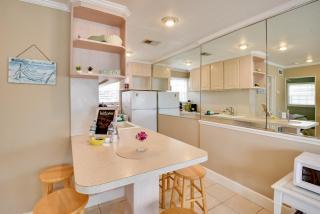 Cozy Ormond Beach Bungalow Steps to the Sand - 3