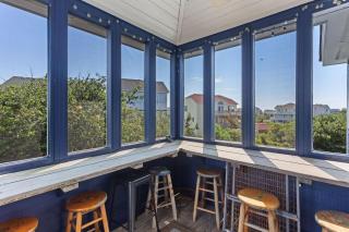 1359 - Happy Ours - 1