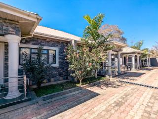 Stay simple lodge - 4