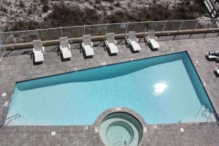 Four Winds 303 by ALBVR - Great Beachfront condo in low density complex! - 8