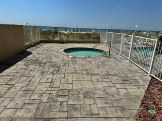 Four Winds 303 by ALBVR - Great Beachfront condo in low density complex! - 5