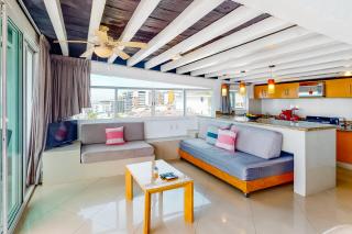 Torre Malibu, PH #902 - 4