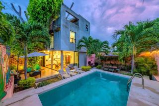 Alberca privada, asador y terraza familiar - 1