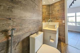 25C - Pé na Areia do Tombo, 1 Suite Master, Ar Cond, 2Wc, 1 vaga, Roupa de Cama e Vivo fibra - 1