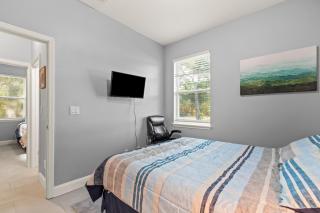 The Blue Oasis, a beach-themed Florida getaway - 5