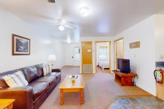 Campground Apt #2 - 6