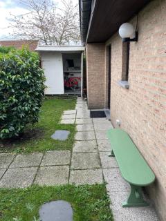 Atmospheric, quietly located polder cottage with private P - 1