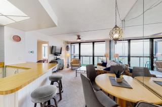 Golden Sands 1304 - 4