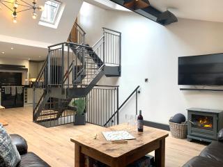 The Old Bakery - Luxury Three Bed House with Roof Terrace - 6