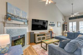 Ocean-View Beach House in Galveston, Dogs Welcome! - 7