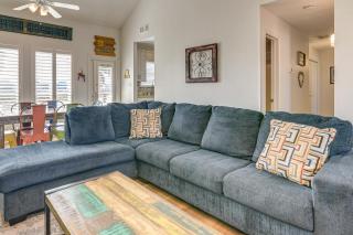 Ocean-View Beach House in Galveston, Dogs Welcome! - 6