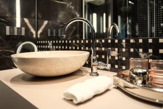 Villa Emilia - Suites de prestige au coeur de Nancy - 2