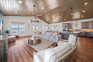 His and Hers by Youngs Suncoast - 7