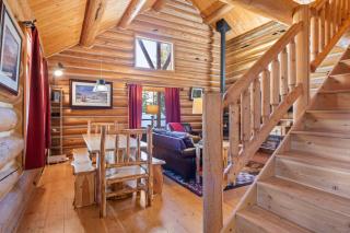 Stony Creek Lodge - Corral - 2