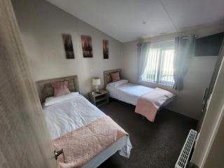 Hot tub lodge grange leisure park Mablethorpe - 1