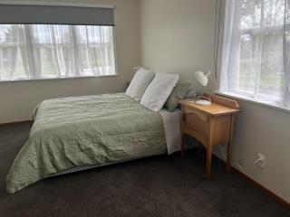 Rural retreat close to town - 9