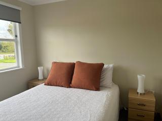 Rural retreat close to town - 4