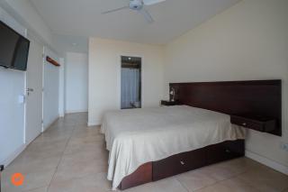 Frente al MAR hermosas vistas, con balcón y cochera - 6